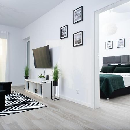 Apartament Happy Holiday Kolobrzeg Dış mekan fotoğraf