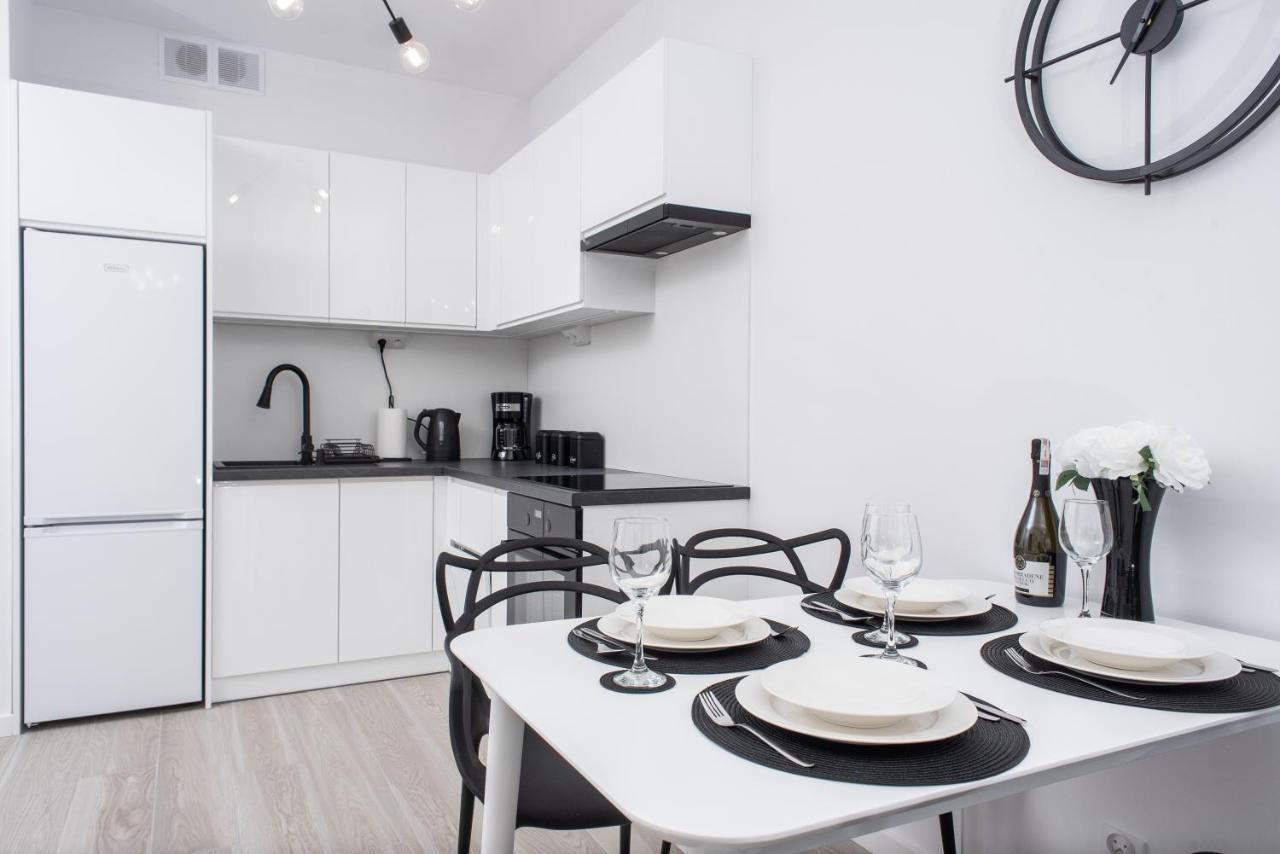 Apartament Happy Holiday Kolobrzeg Dış mekan fotoğraf