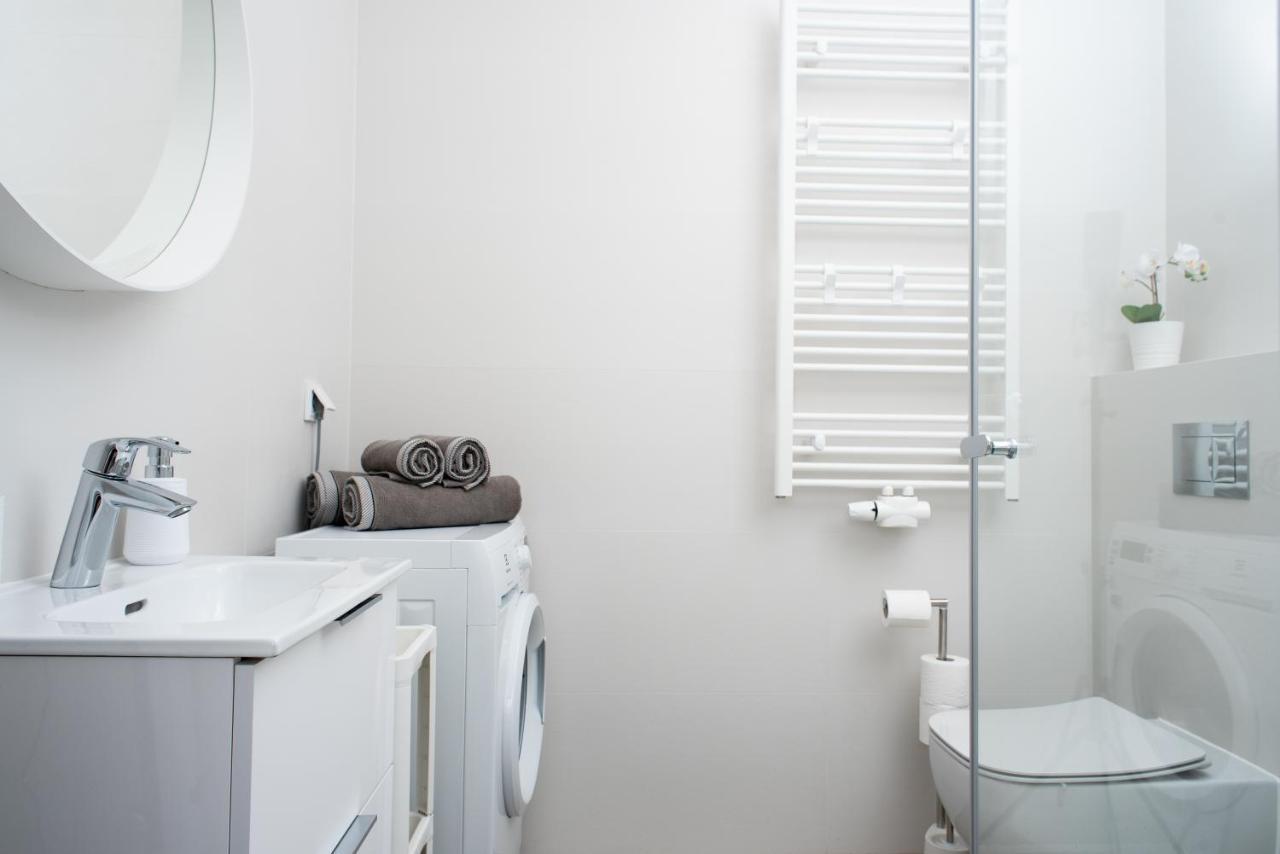 Apartament Happy Holiday Kolobrzeg Dış mekan fotoğraf